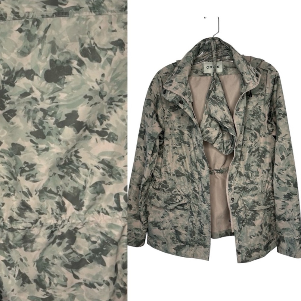 Orvis Women’s Hooded Lightweight Utility Rain Jacket‎ -Abstract Camo Floral Med
